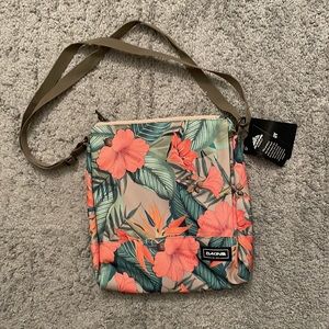NWT! Dakine Jordy Crossbody Bag Tropical Pattern